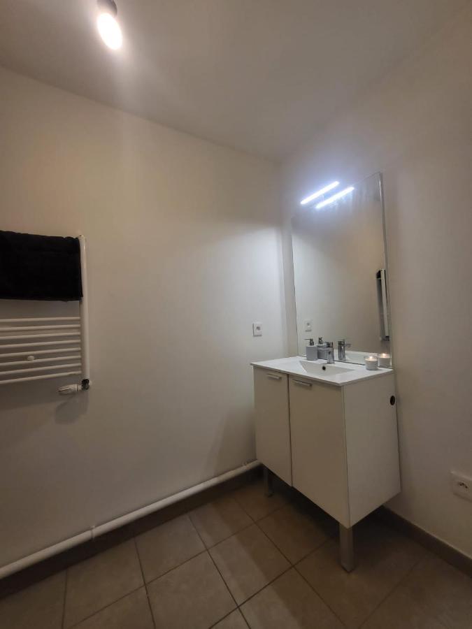 Logement La Courneuve-Aubervilliers Rerb Exterior foto