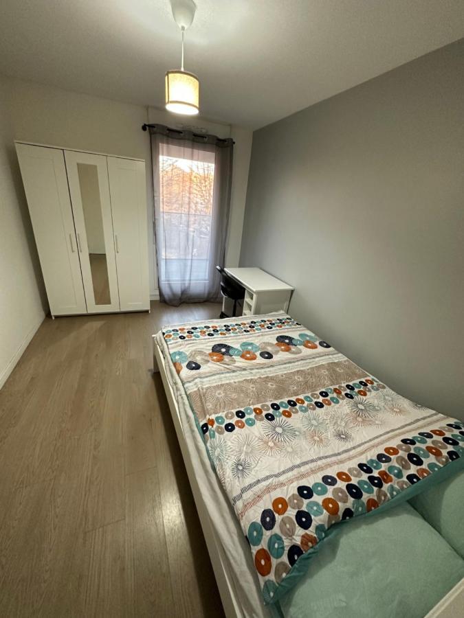 Logement La Courneuve-Aubervilliers Rerb Exterior foto